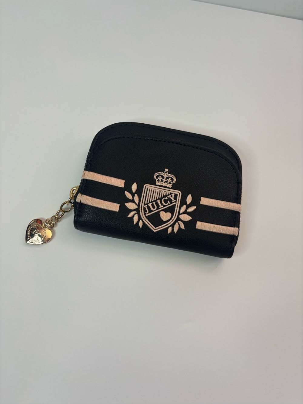 Juicy Couture Black Card Holder with Pink Crest Stripe and Heart Charm